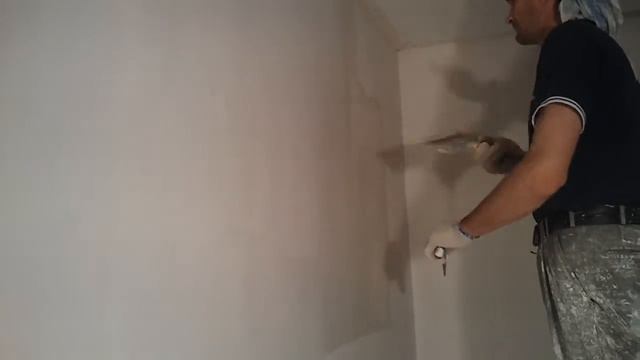 Шпатлевание стен