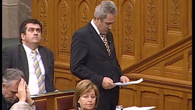 Császár Antal felszólalása смотреть онлайн