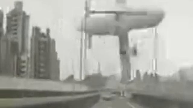 Пассажирский Самолет Разбился Перед Машиной смотреть онлайн