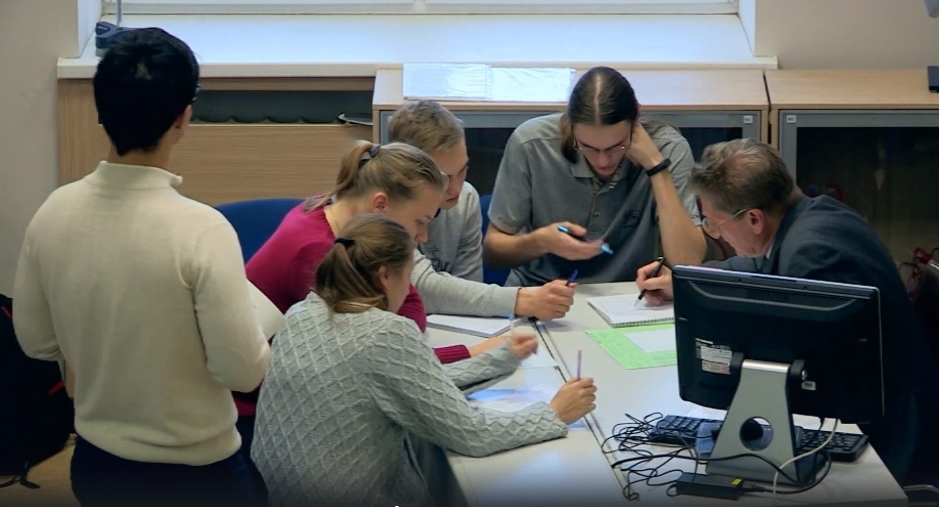 Из студентов в бизнесмены: cтартап с нуля смотреть онлайн