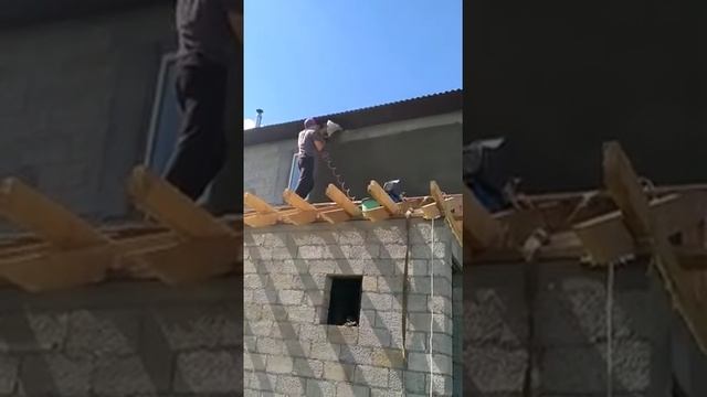 Наносим на стену штукатурку, картушным пистолетом. смотреть онлайн
