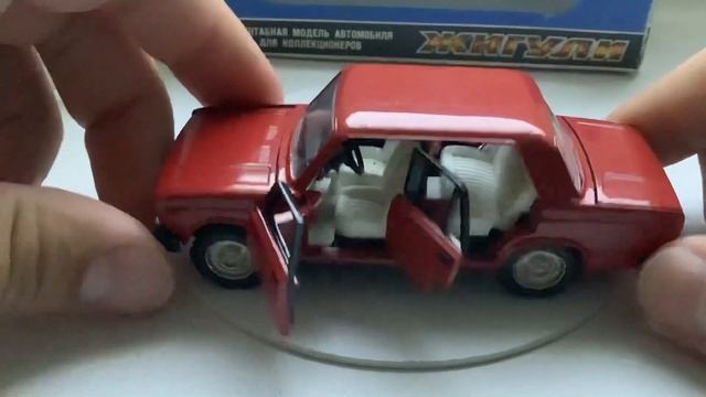 САРАТОВСКАЯ ПЯТЕРКА | ОБЗОР МОДЕЛИ АВТОМОБИЛЯ 1:43 ВАЗ 2105 | МОДЕЛИ ОТЕЧЕСТВЕННЫХ АВТОМОБИЛЕЙ 1:43 смотреть онлайн