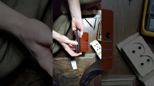 Зарядка для литиевых АКБ UC10 и чехол к Samsung j1 2016 - Распаковка смотреть онлайн