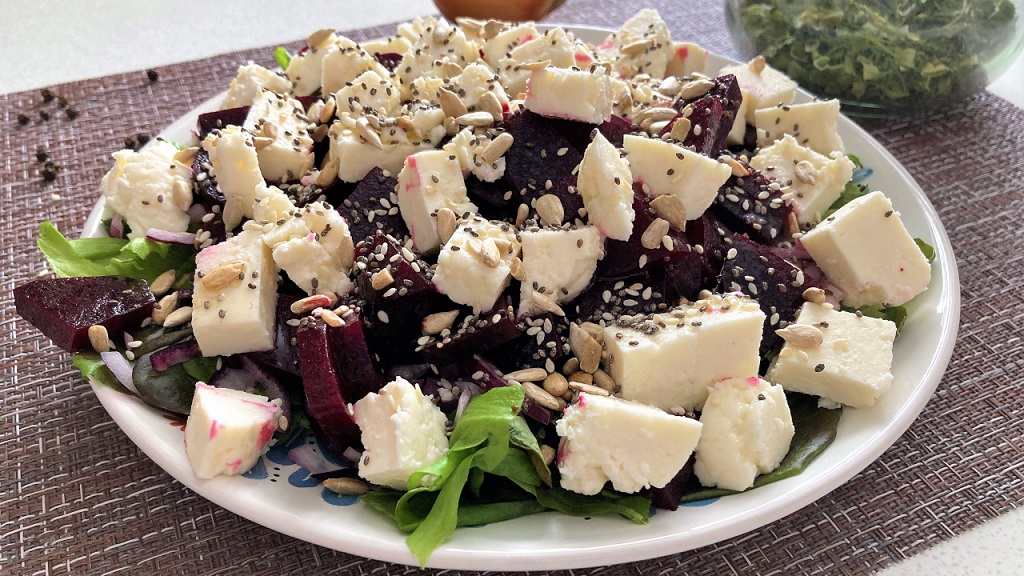 Салат со свеклой - простой и вкусный рецепт! (◍•ᴗ•◍)❤