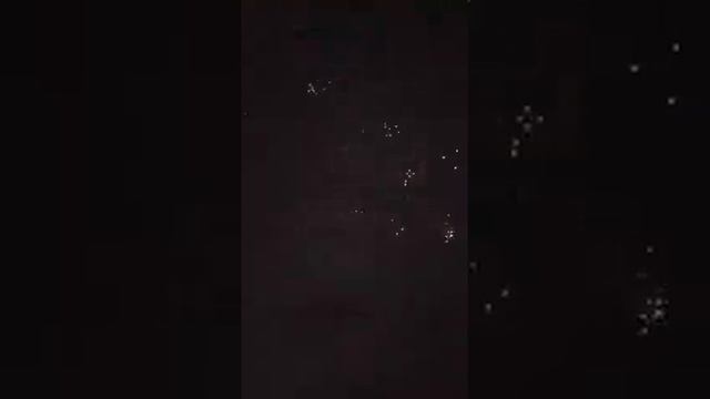 САЛЮТ В НОВОГОДНЮЮ НОЧЬ ? ? ? ? смотреть онлайн