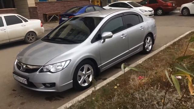 Honda Civic 4d серебро 8 поколения