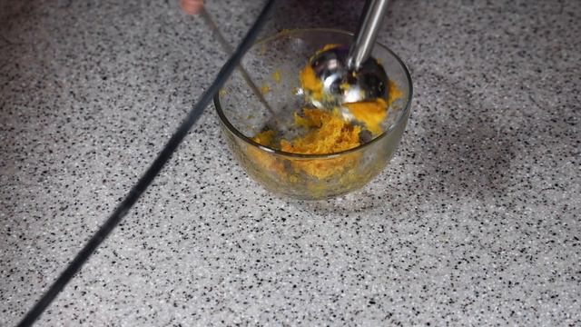 Mix only 2 ingredients, no sugar (optional) or dye, for natural bright fondant/candies! смотреть онлайн