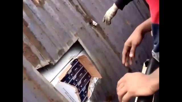 Если бы дайвер не заметил ЭТО на дне океане, никто бы не поверил в находку! смотреть онлайн