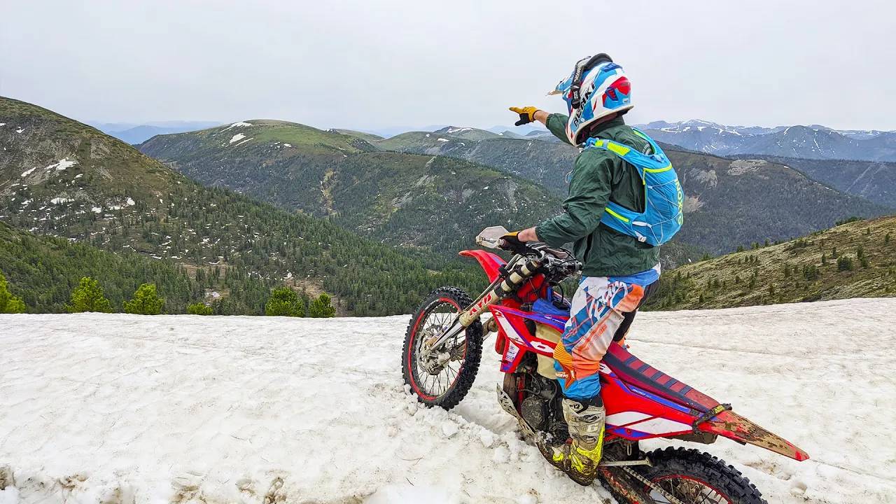 Хрустнула спина на эндуро покатушке в горах смотреть онлайн