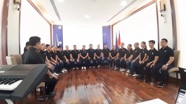 Sana'y wala nang wakas| Philippine Madrigal Singers | in Cambodia смотреть онлайн
