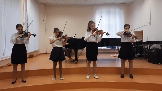 Ансамбль скрипачей "Акварель" (Е.Дербенко "Полька") смотреть онлайн
