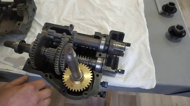 Чешская косилка MF70. Ремонт и сборка редуктора. Часть2. смотреть онлайн