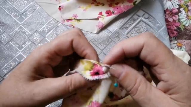 Сшила себе шапочки, два способа пошива. Как сидят шапочки на голове, ссылка внизу под видео. смотреть онлайн