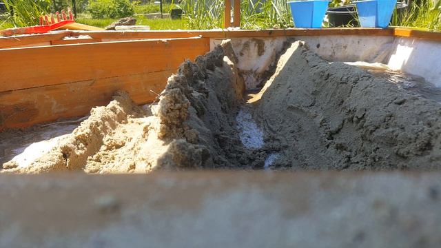 три стины из песка против воды смотреть онлайн