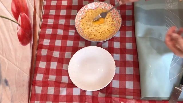 Сырные лепешки. Сочные , ароматные, а главное ВКУСНЫЕ смотреть онлайн
