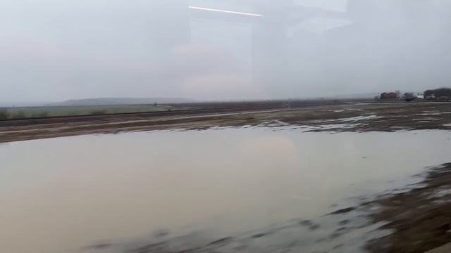 Cu trenul pe noua linie de la Gara de Nord la Aeroportul Otopeni смотреть онлайн