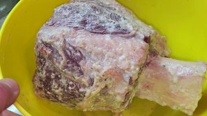 Говяжья голень по милански