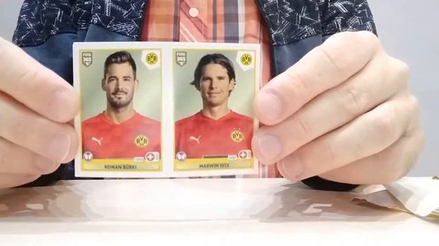 Panini FIFA 365 2021. The Golden World of Football Stickers смотреть онлайн