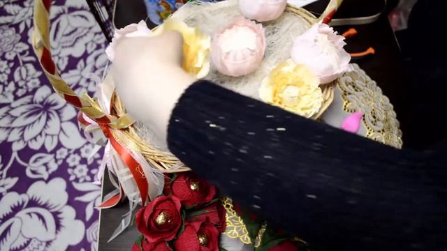 Корзина с конфетами и  зефиром № 2