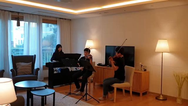 2019년 5월 Malavasi Mauro 'mai piu cosi lontano' смотреть онлайн