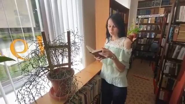 «Есть у меня в селе...» смотреть онлайн