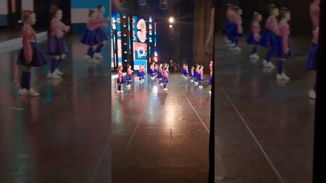 Из-за кулис Кремлевского Дворца смотреть онлайн