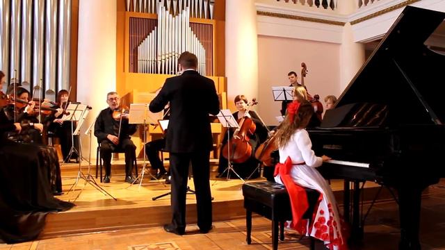 Г.Фоглер. Концерт до-мажор для фортепіано з оркестром смотреть онлайн