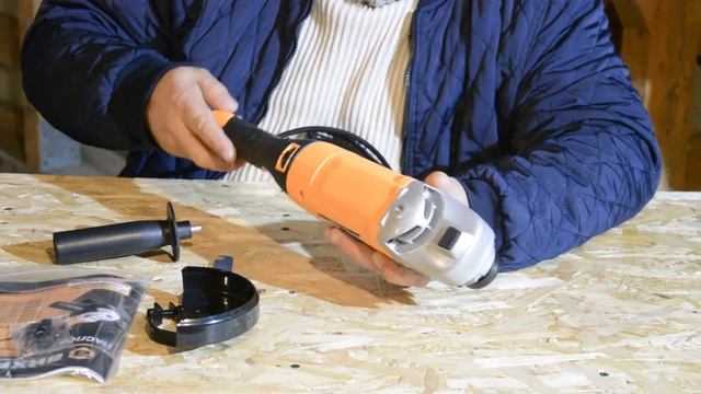 Обзор углошлифовальной машины Вихрь УШМ-125/1200Э смотреть онлайн