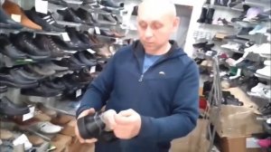 Лайфак. Как в ботинках спрятать шнурки