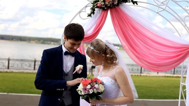 выездная регистрация Воткинск ТРОГАТЕЛЬНО и ЯРКО смотреть онлайн