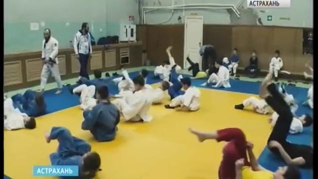 Джиу-джитсу. Теперь астраханские спортсмены могут похвастаться успехами и в этом виде спорта смотреть онлайн