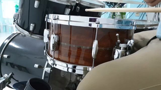 Tama Star Bubinga Snare Drum 14x6.5 Natural Indian Laurel смотреть онлайн