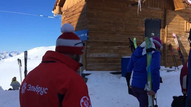 ДОМБАЙ ИЛИ ЭЛЬБРУС. ОБЗОР, ЦЕНЫ, ЖИЛЬЕ, ПРОКАТ, ТРАССЫ, СКИПАСЫ. ГОРНОЛЫЖНЫЙ КУРОРТ ЗИМОЙ смотреть онлайн