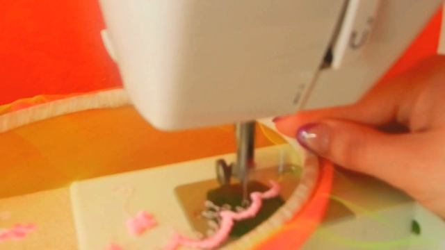Машинная Вышивка Как научится вышивать на простой швейной машинке Декоративные швы смотреть онлайн