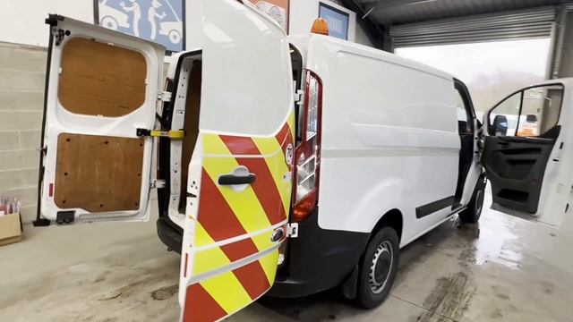 BD69VHF - 2019 FORD TRANSIT CUSTOM 300 L1 DIESEL FWD 2.0 EcoBlue 105ps Low Roof Leader Van