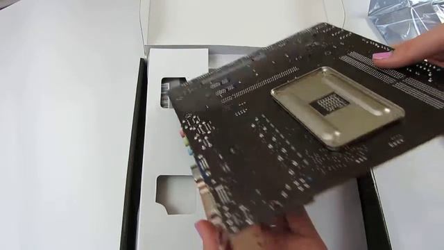 Материнская плата ASUS F2A55-M LK | unboxing смотреть онлайн