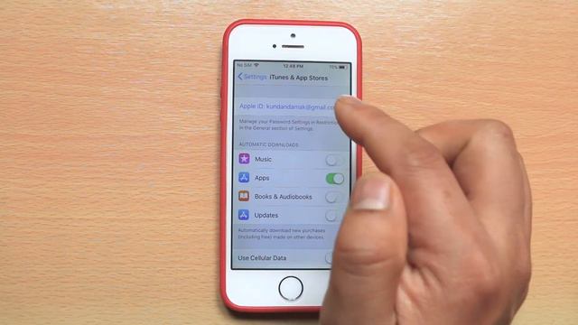 Random apps downloading on my iPhone смотреть онлайн