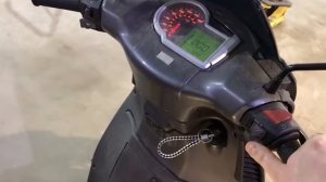 Китайский глушитель АКРАПОВИЧ на Aprilia sportcity 250