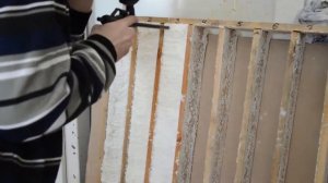 Как запенить широкий шов. Методология выпенивания монтажной пены в ячейки.