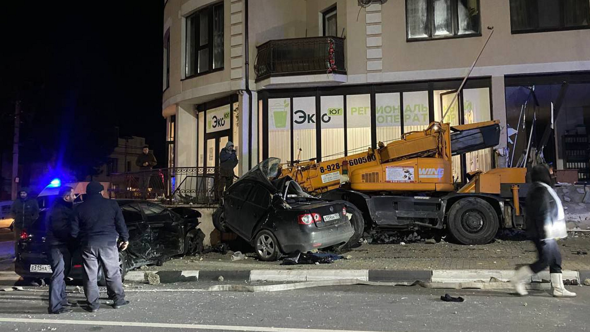 Подборка аварий и дтп на видеорегистратор. 12 01 24 смотреть онлайн