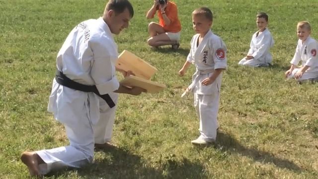 Ломание досок на показательном выступление Могилев-Город Добра 2016 смотреть онлайн