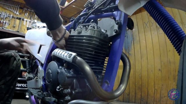 Регулировка клапанов YAMAHA TT 250 R смотреть онлайн