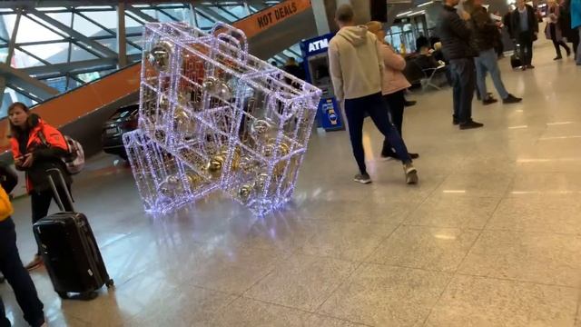 Krakow airport (Poland ) смотреть онлайн