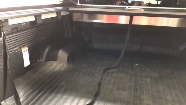 Leng Larn Roller Lid US Pick Up Mazda BT50 Eclipse смотреть онлайн
