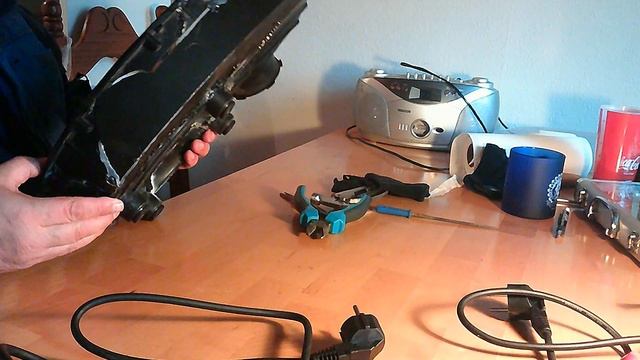 РЕМОНТ КОЖУХА ВЕНТИЛЯТОРА #ремонт #вгараже #клеимпластик смотреть онлайн