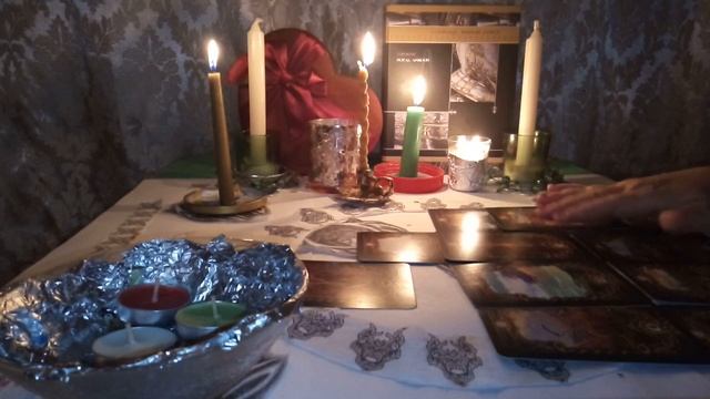 Неоконченный разговор.Что хочет сказать тебе человек, о котором думаешь?/Гадание/Таро/Гадание онлай смотреть онлайн