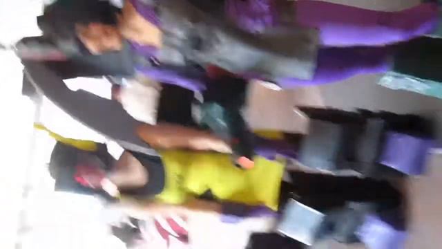 Auto Assembly 2011 - 12 of 19 - COSPLAY! смотреть онлайн