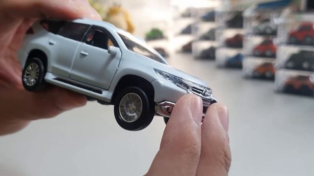 Unboxing Mitsubishi Pajero Sport 1/36 - Texho napk (Russian Brand) - Diecast Minature смотреть онлайн