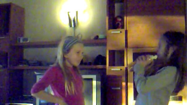 Krem i håret. Av Komigirls смотреть онлайн