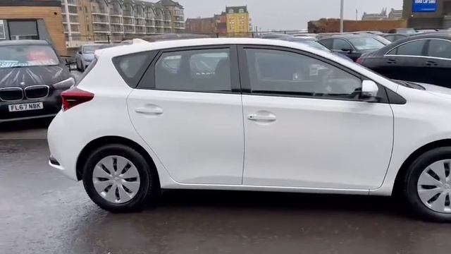 2016 Toyota Auris 1.4 D4D Active смотреть онлайн